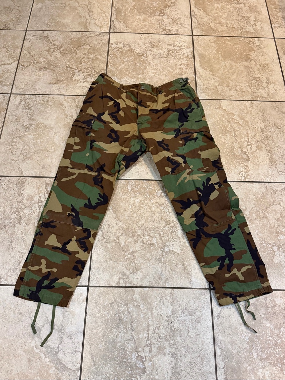 NWOT Men's Camo Cargo Pants - Green/Brown Tactical Style